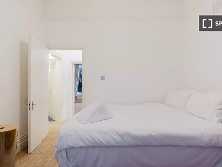 Immagine 3 di Appartamento in affitto  in Palliser Road a Hammersmith