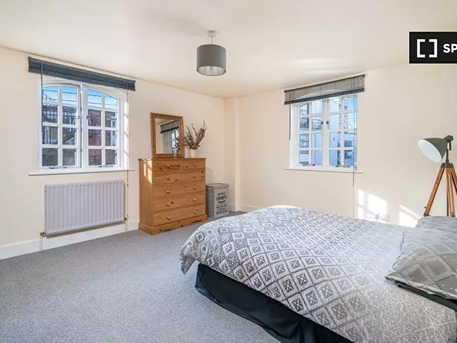 Immagine 11 di Appartamento in affitto  in Lion Court a Camberwell