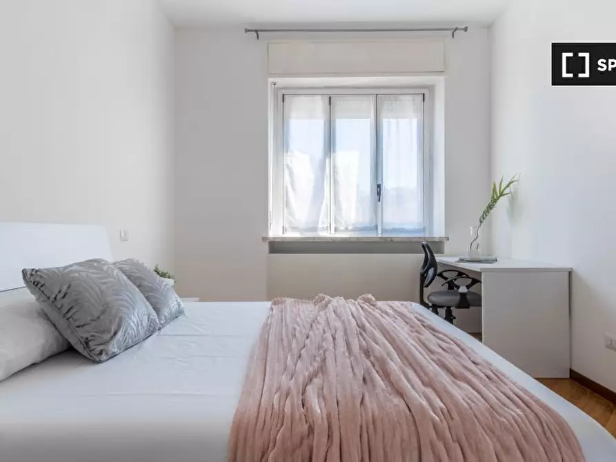 Immagine 19 di Camera condivisa in affitto  in Via Intra a Milano