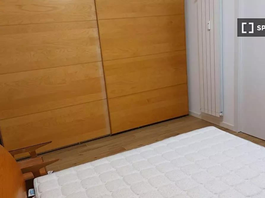 Immagine 18 di Appartamento in affitto  in Via la Spezia a Roma