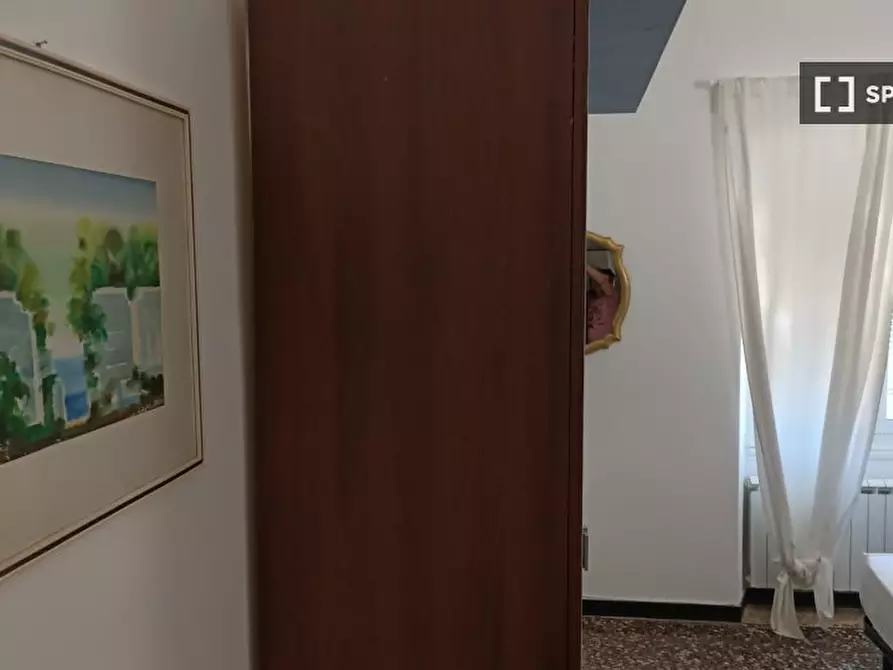 Immagine 9 di Camera condivisa in affitto  in Via Venezia a Genova