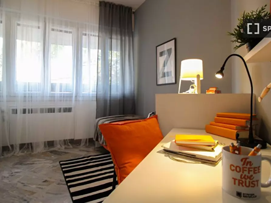 Immagine 8 di Camera condivisa in affitto  in Laura Bassi Veratti a Bologna