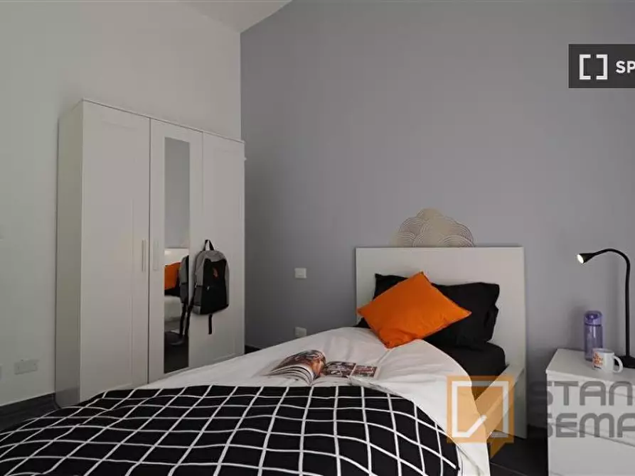 Immagine 3 di Camera condivisa in affitto  in Corso Peschiera a Torino