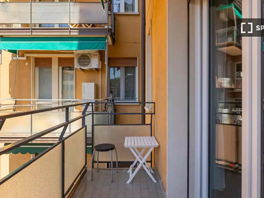 Immagine 12 di Appartamento in affitto  in Via Genova a Bologna