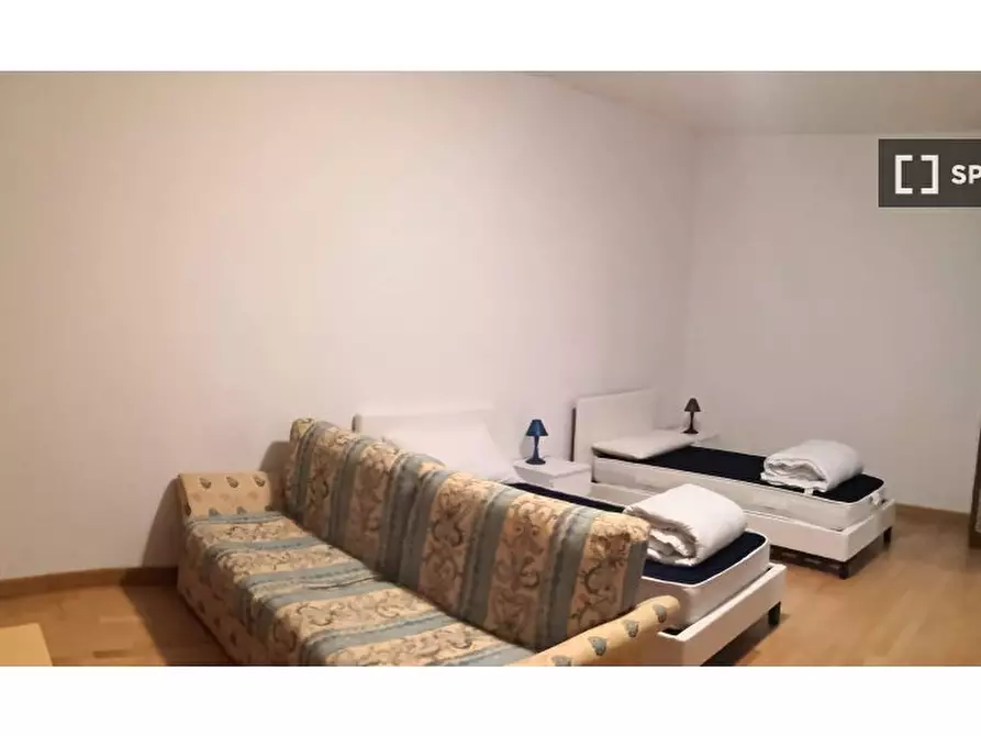 Immagine 2 di Camera condivisa in affitto  in Via Vecchia a Padova