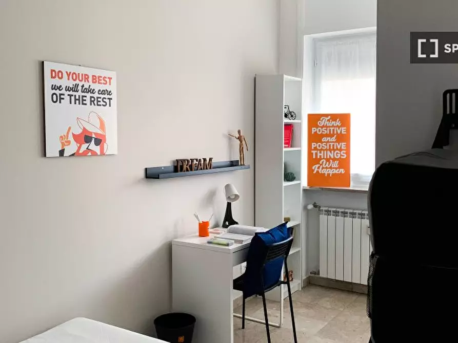 Immagine 2 di Camera condivisa in affitto  in Corso Massimo d'Azeglio n. Scala H a Torino