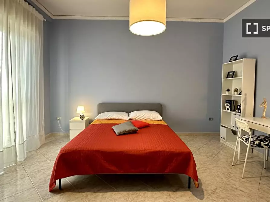 Immagine 5 di Camera condivisa in affitto  in Via Diocleziano n. a Casandrino