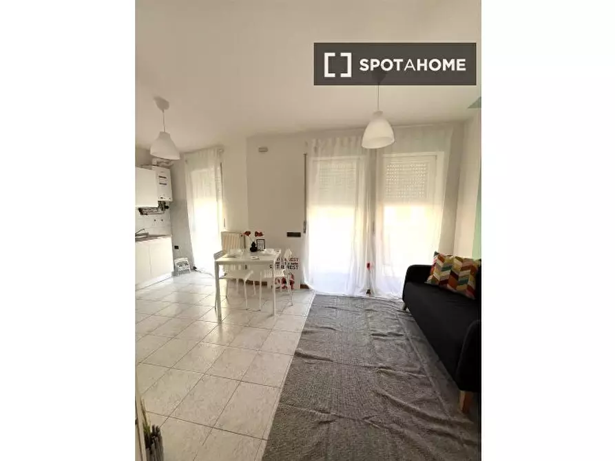 Immagine 6 di Camera condivisa in affitto  in Bolzano a Trento