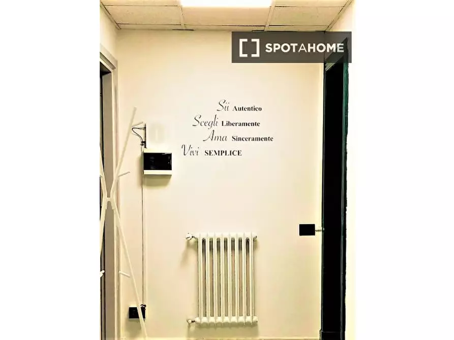 Immagine 17 di Camera condivisa in affitto  in VIA DELLA CERNAIA a Firenze