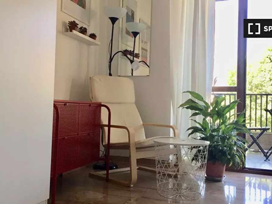 Immagine 5 di Camera condivisa in affitto  in Via Carlo Valvassori Peroni a Milano