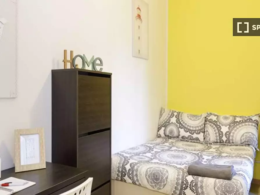 Immagine 2 di Camera condivisa in affitto  in Via Salvatore Barzilai Milan a Milano