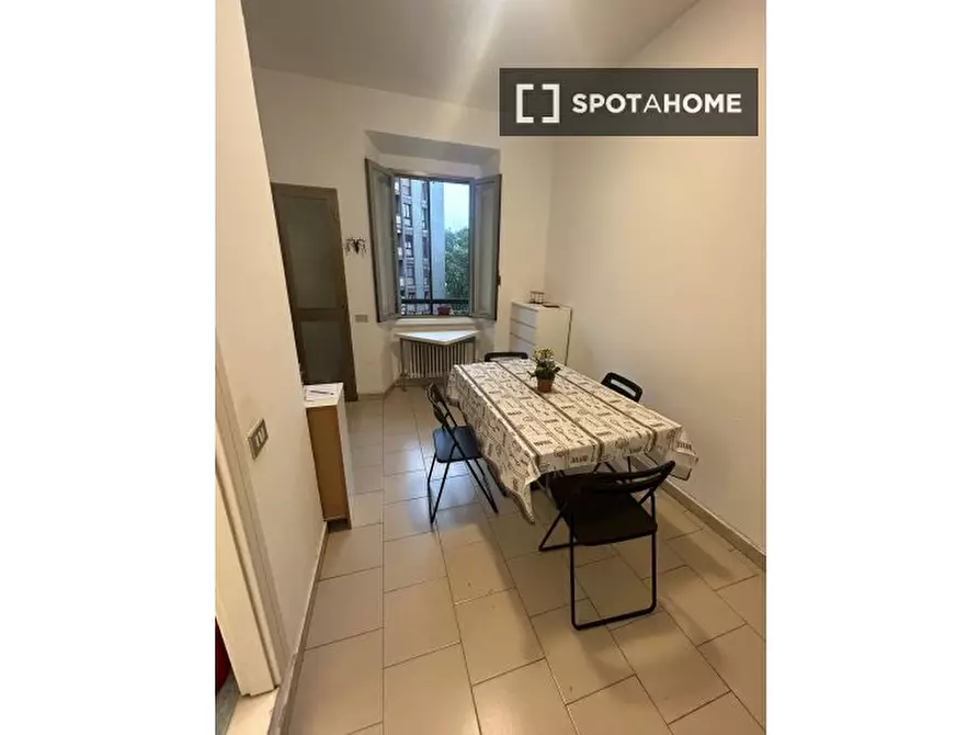 Immagine 2 di Appartamento in affitto  in Via Raffaello Sanzio a Milano