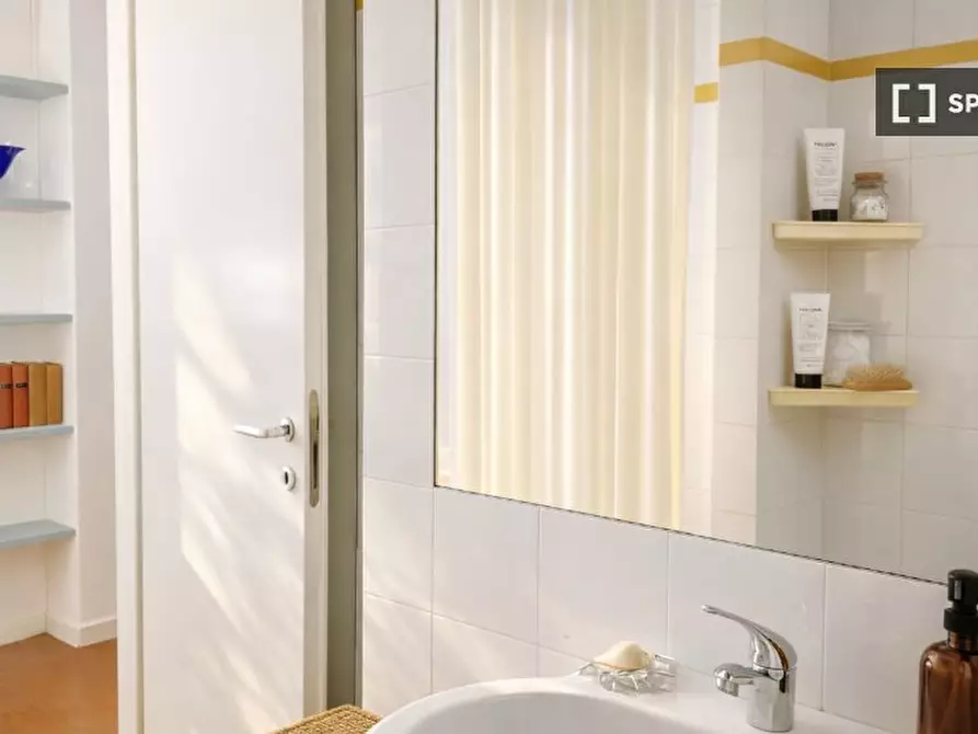 Immagine 13 di Appartamento in affitto  in Via G. Leopardi a Milano