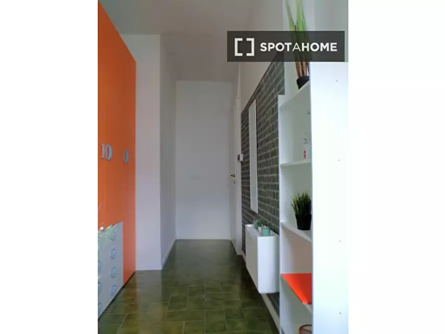 Immagine 12 di Camera condivisa in affitto  in Rodolfo Mondolfo a Bologna