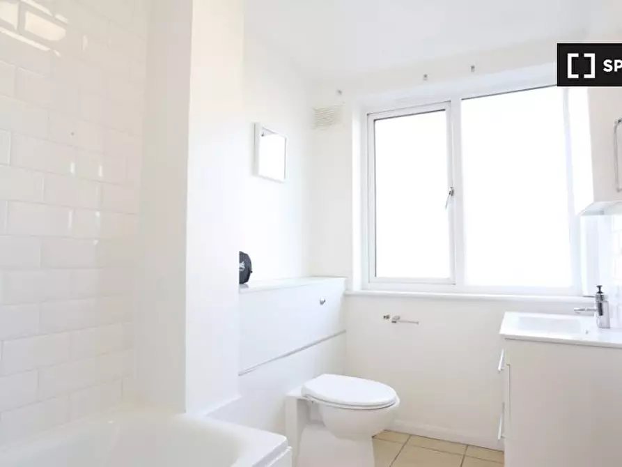 Immagine 5 di Camera condivisa in affitto  in Sheffield Square a Poplar