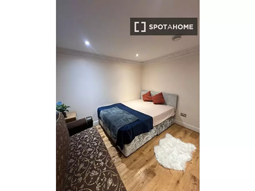 Immagine 13 di Camera condivisa in affitto  in Kemsing Rd a Greenwich