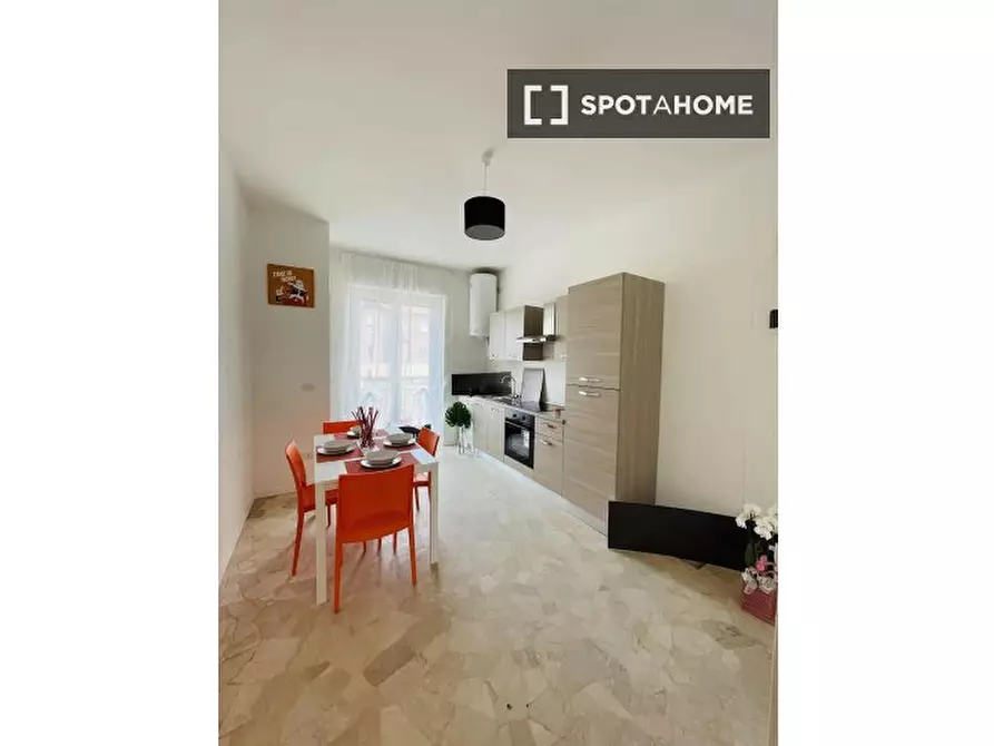 Immagine 4 di Camera condivisa in affitto  in via Bartolini a Milano