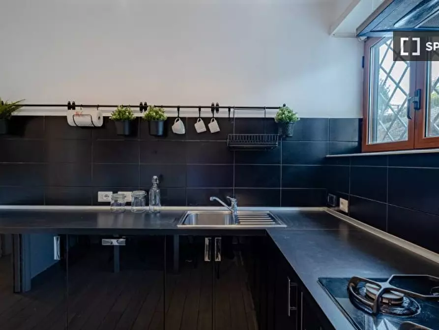 Immagine 3 di Appartamento in affitto  in Via Gian Giacomo Porro a Roma