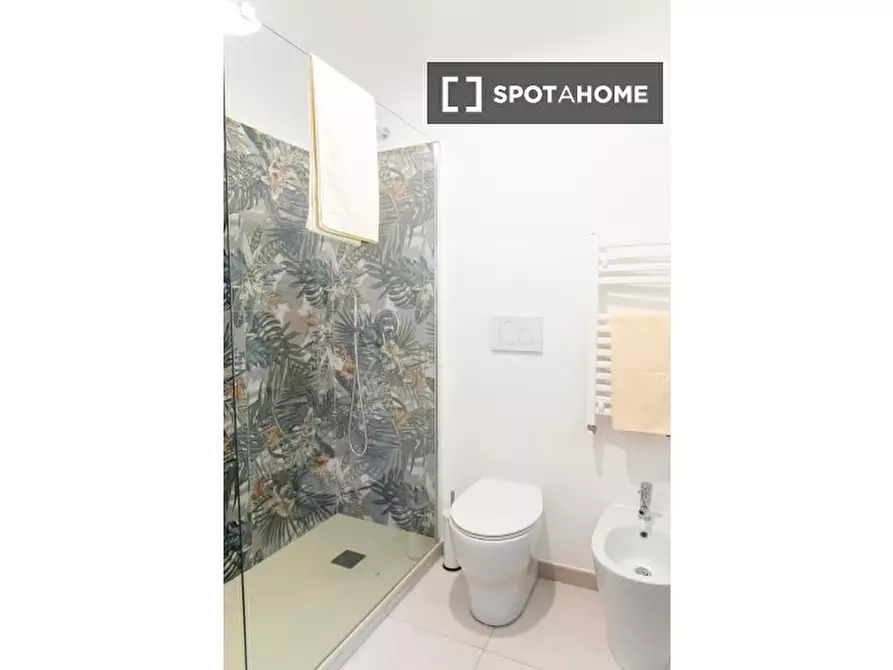 Immagine 8 di Camera condivisa in affitto  in Via Mario Musco a Roma