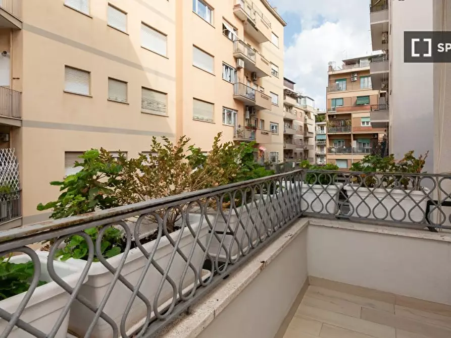 Immagine 17 di Appartamento in affitto  in Via Appiano a Roma