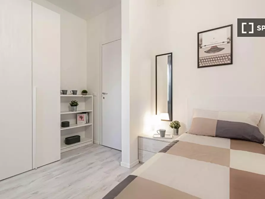Immagine 2 di Camera condivisa in affitto  in Viale Arcella a Padova
