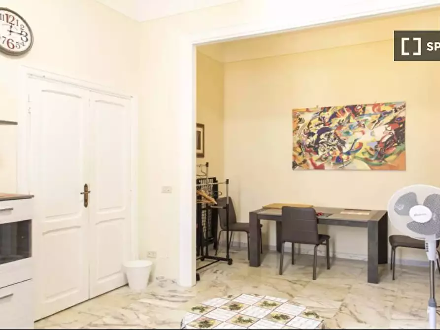 Immagine 2 di Camera condivisa in affitto  in via Carlo Emanuele a Roma
