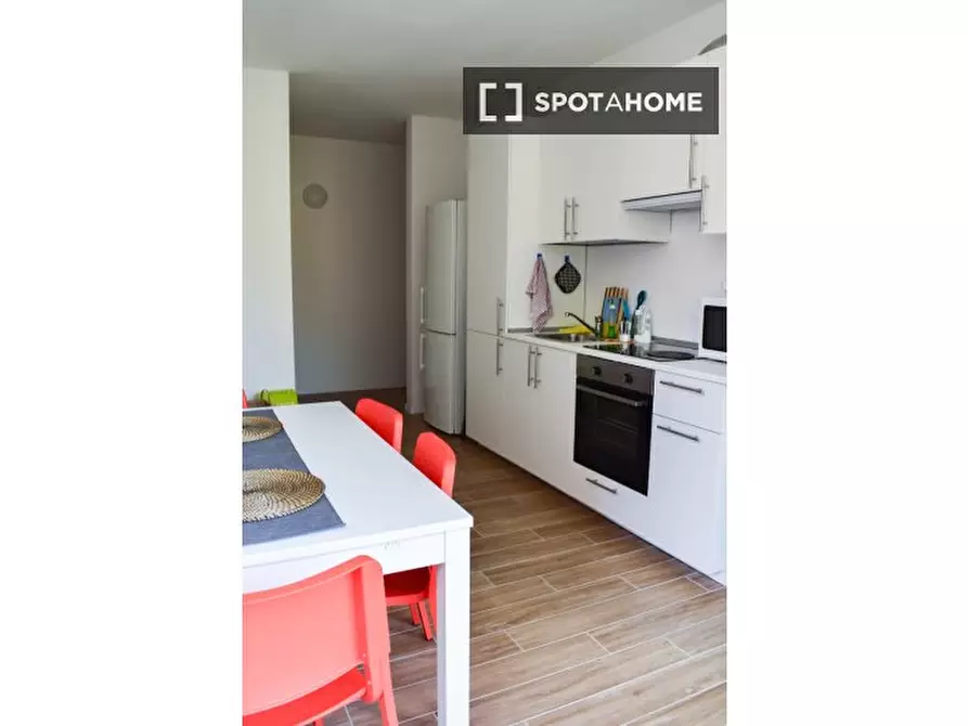 Immagine 7 di Camera condivisa in affitto  in Via Vittorio veneto a Trento