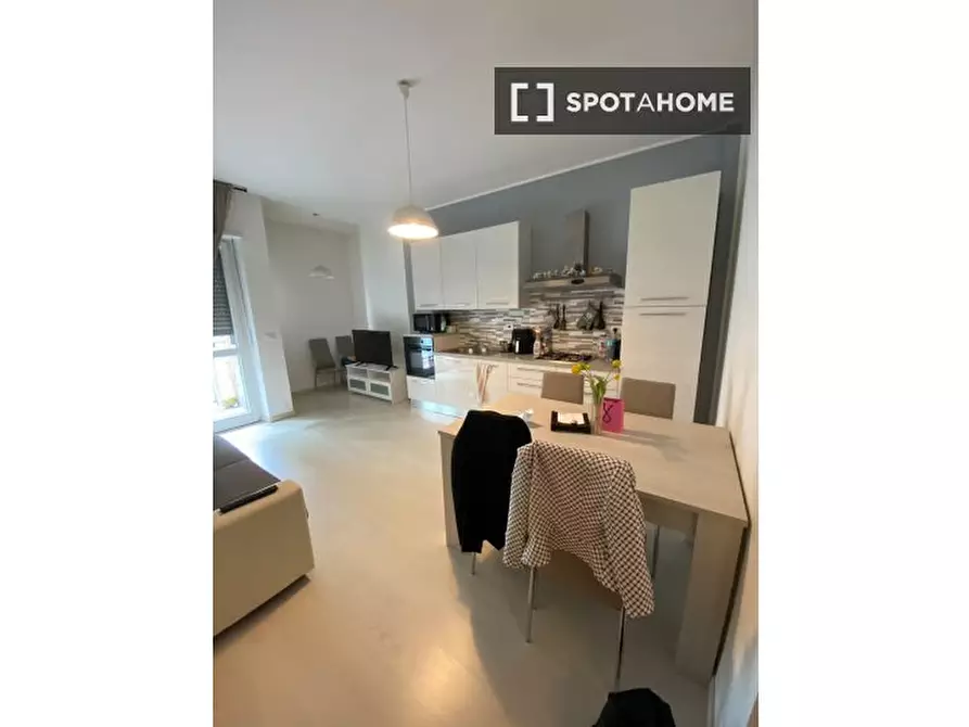 Immagine 8 di Camera condivisa in affitto  in Corso Alessandro Tassoni a Torino