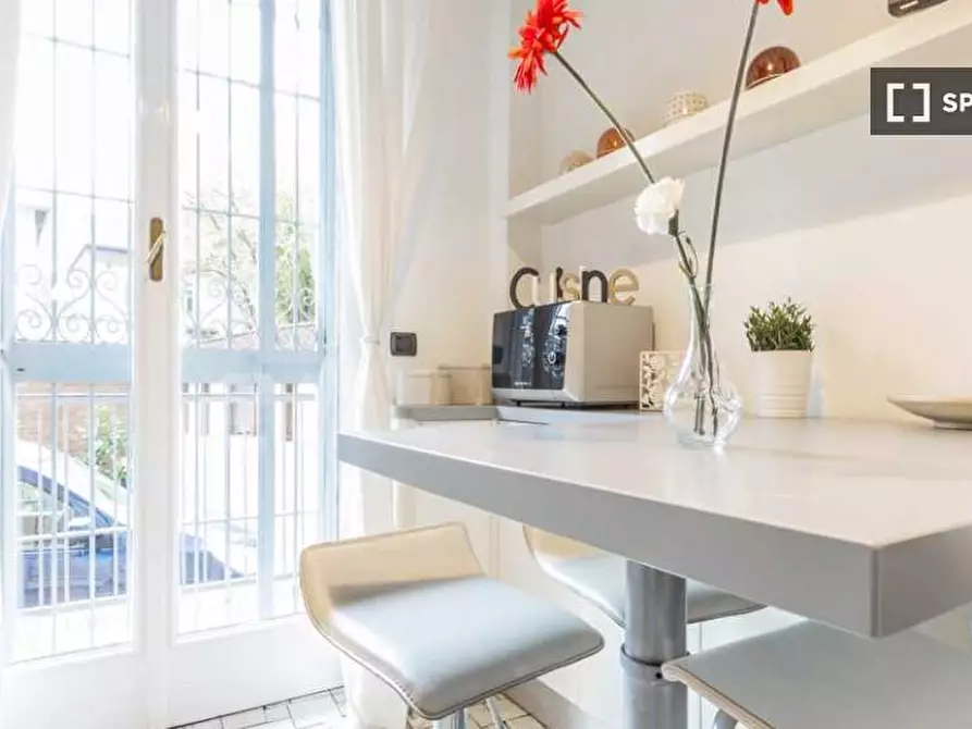 Immagine 9 di Camera condivisa in affitto  in Via Andrea Solari a Milano