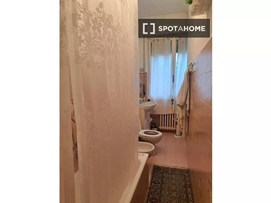 Immagine 11 di Camera condivisa in affitto  in Via Bernardino Verro a Milano