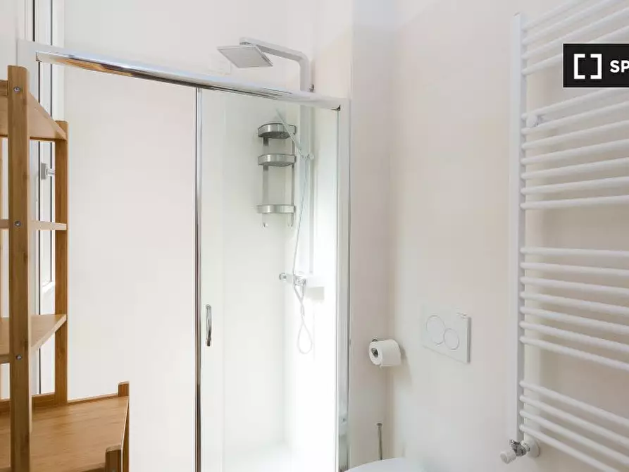 Immagine 9 di Ufficio in affitto  in Via della Marranella a Roma