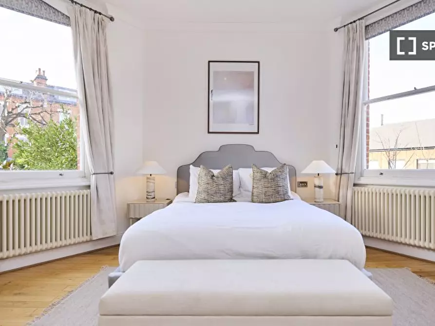 Immagine 8 di Appartamento in affitto  in Rudall Cres a Camden Town