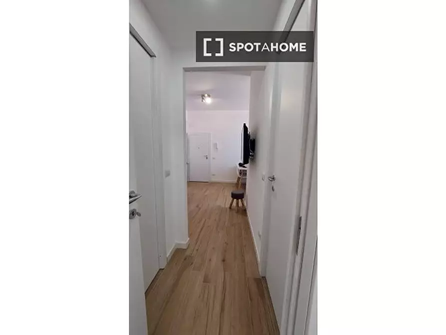 Immagine 2 di Appartamento in affitto  in Via la Spezia a Roma