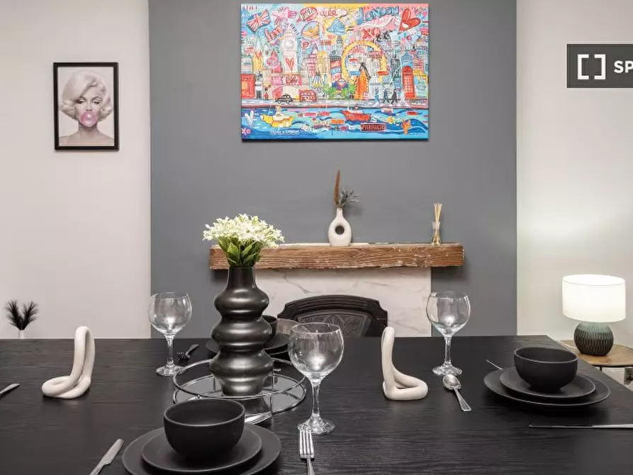 Immagine 2 di Appartamento in affitto  in Gloucester Rd a 