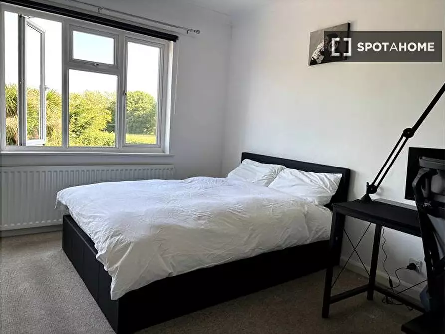 Immagine 16 di Appartamento in affitto  in Somerset Ave a Kingston Upon Thames