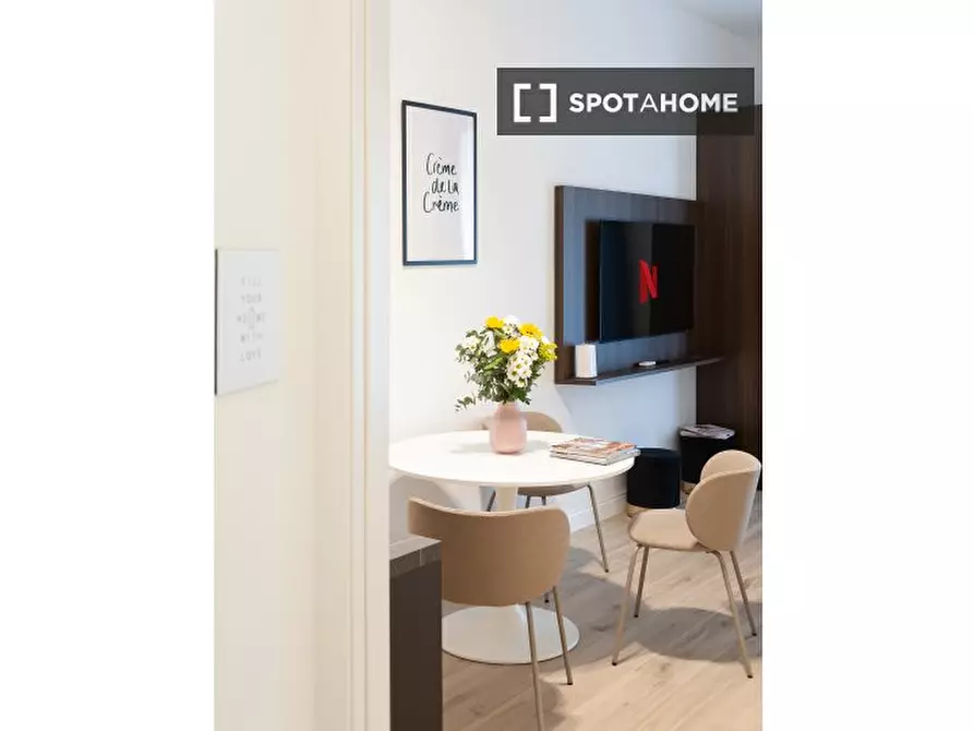 Immagine 2 di Ufficio in affitto  in Via Camillo Cavour a Firenze