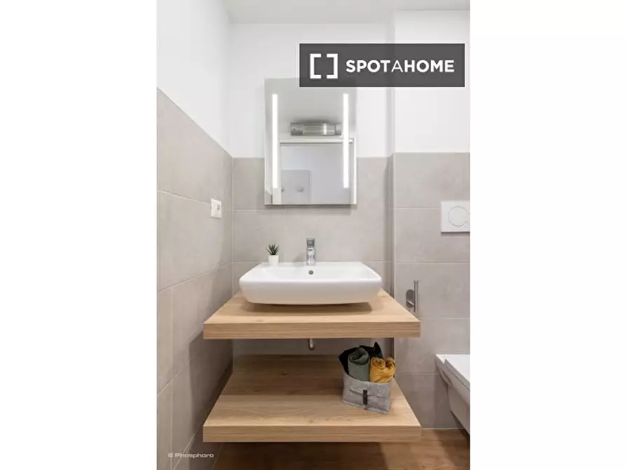 Immagine 7 di Camera condivisa in affitto  in San Giovanni a Trento