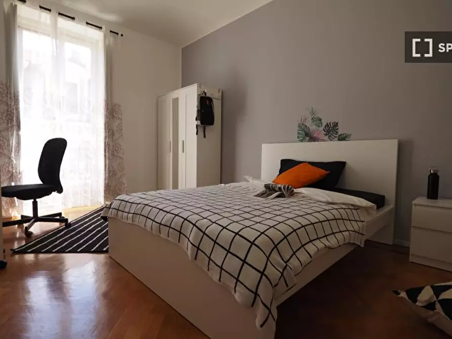 Immagine 2 di Camera condivisa in affitto  in Via Sagliano Micca a Torino