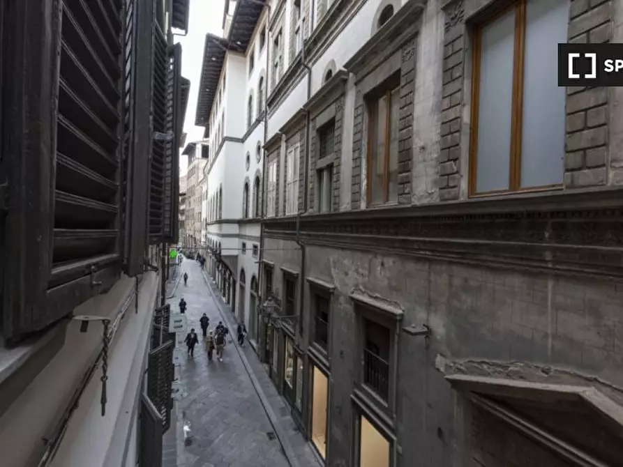 Immagine 16 di Appartamento in affitto  in Via Porta Rossa a Firenze