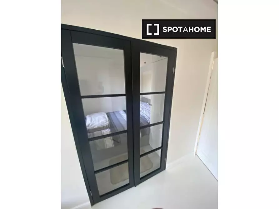 Immagine 9 di Appartamento in affitto  in Hillside Court a Camden Town