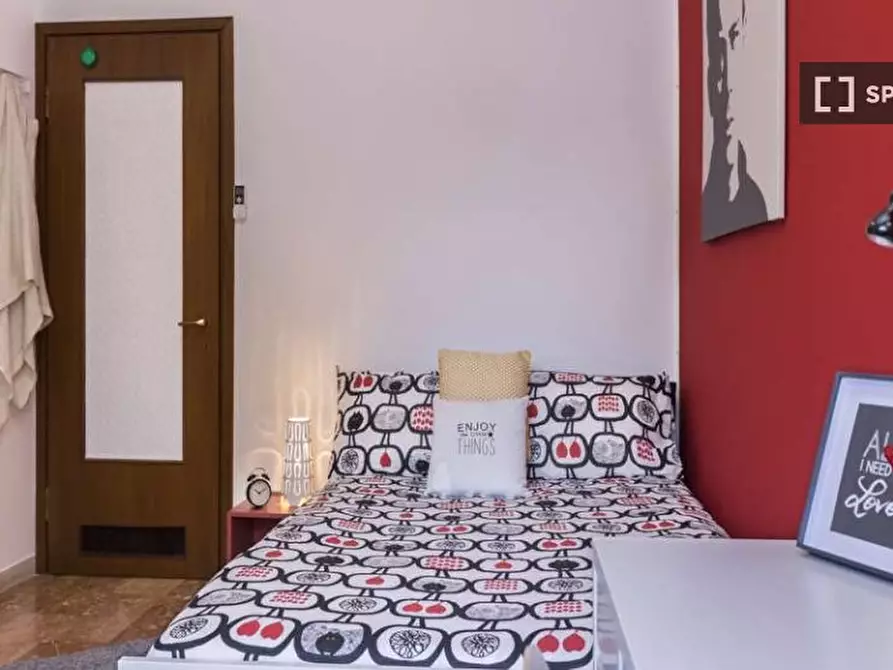 Immagine 2 di Camera condivisa in affitto  in Via Matteo Civitali a Milano