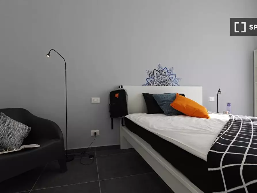 Immagine 3 di Camera condivisa in affitto  in Corso Peschiera a Torino