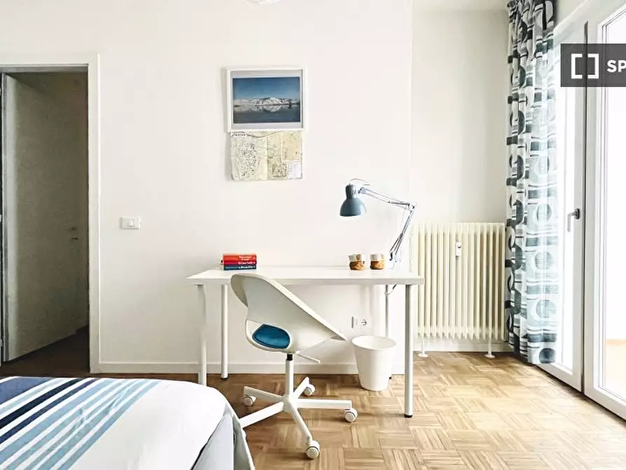 Immagine 2 di Camera condivisa in affitto  in Via Monte Solarolo a Padova