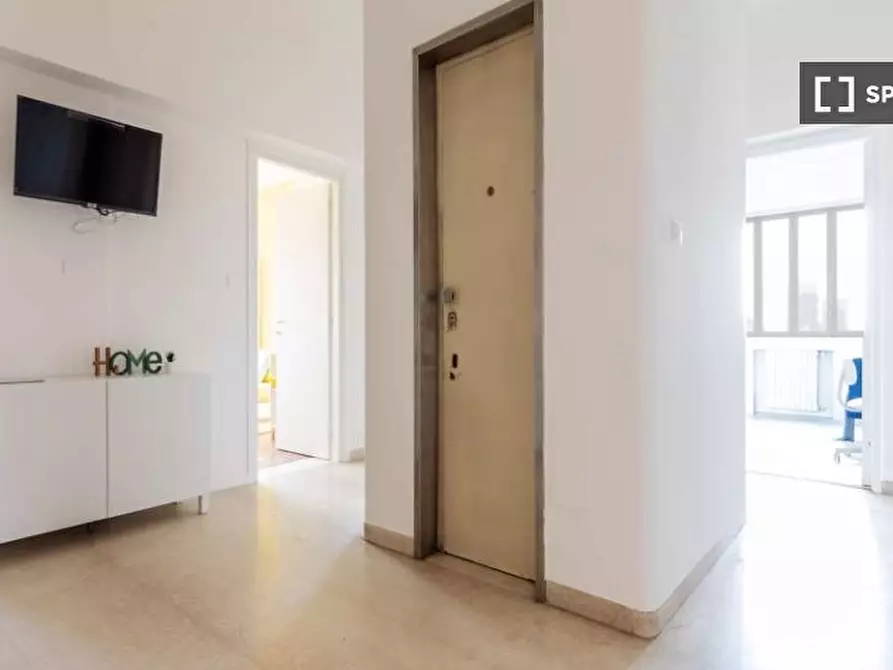 Immagine 15 di Camera condivisa in affitto  in Viale Zara a Milano