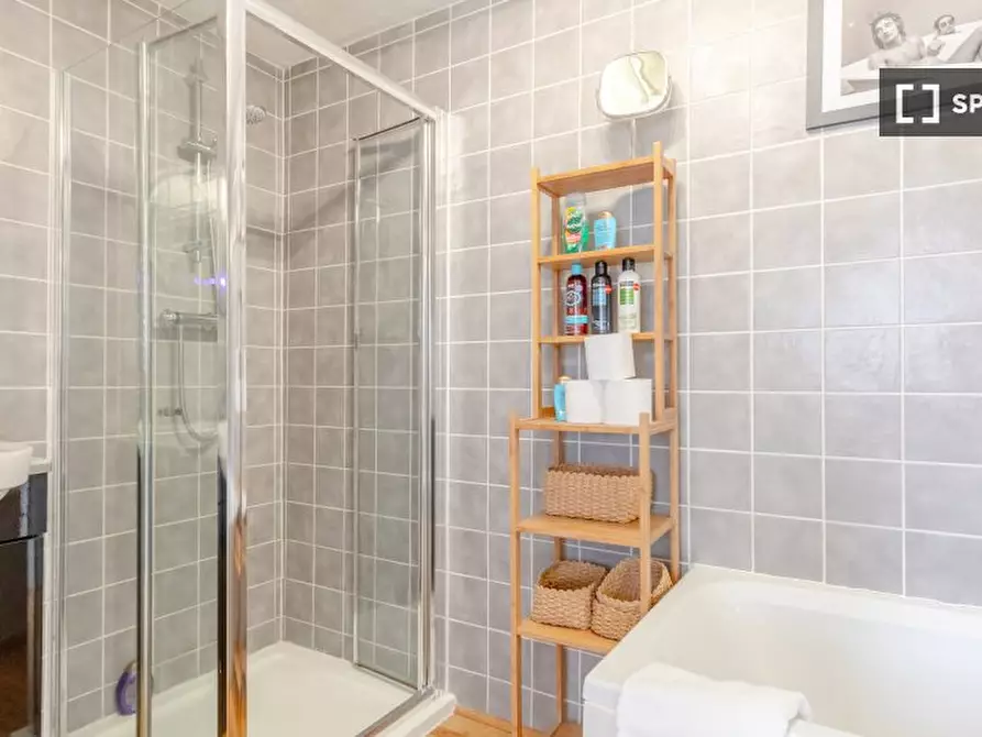Immagine 15 di Appartamento in affitto  in a Cheltenham Rd a Camberwell