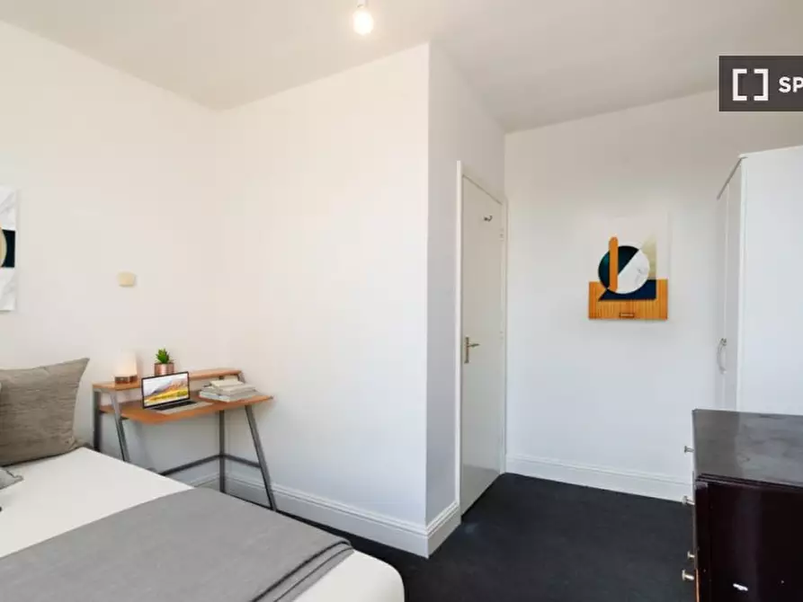 Immagine 3 di Camera condivisa in affitto  in Lavender Hill a Wandsworth