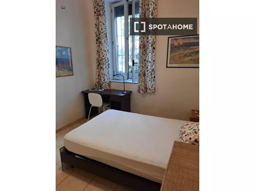 Immagine 3 di Camera condivisa in affitto  in Via Agri a Roma