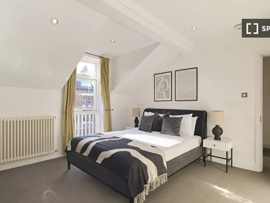 Immagine 7 di Appartamento in affitto  in Rudall Cres a Camden Town