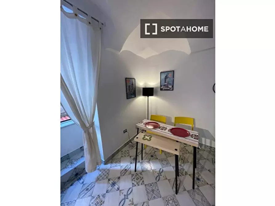 Immagine 6 di Appartamento in affitto  in Vico II Foglie A Santa Chiara a Napoli