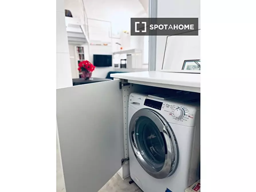 Immagine 9 di Ufficio in affitto  in Via dei Campani a Roma